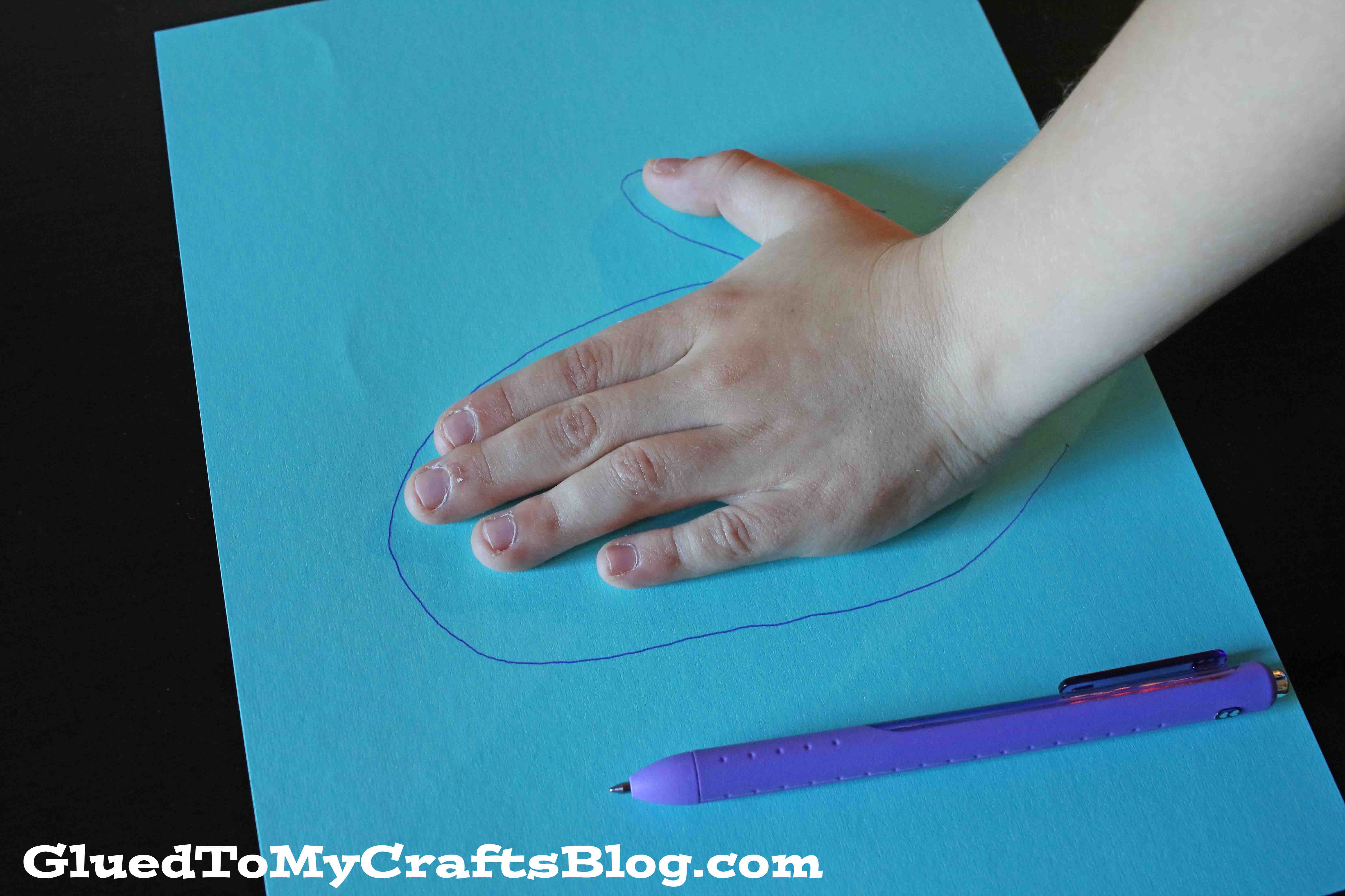Toddler Made - Paper Mitten Craft