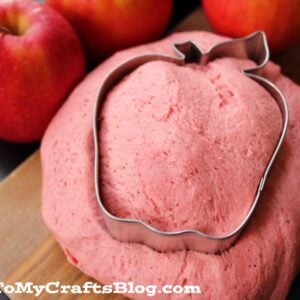 Apple Scented Play Dough Recipe - Perfect For Autumn!