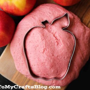 Apple Scented Play Dough Recipe - Perfect For Autumn!