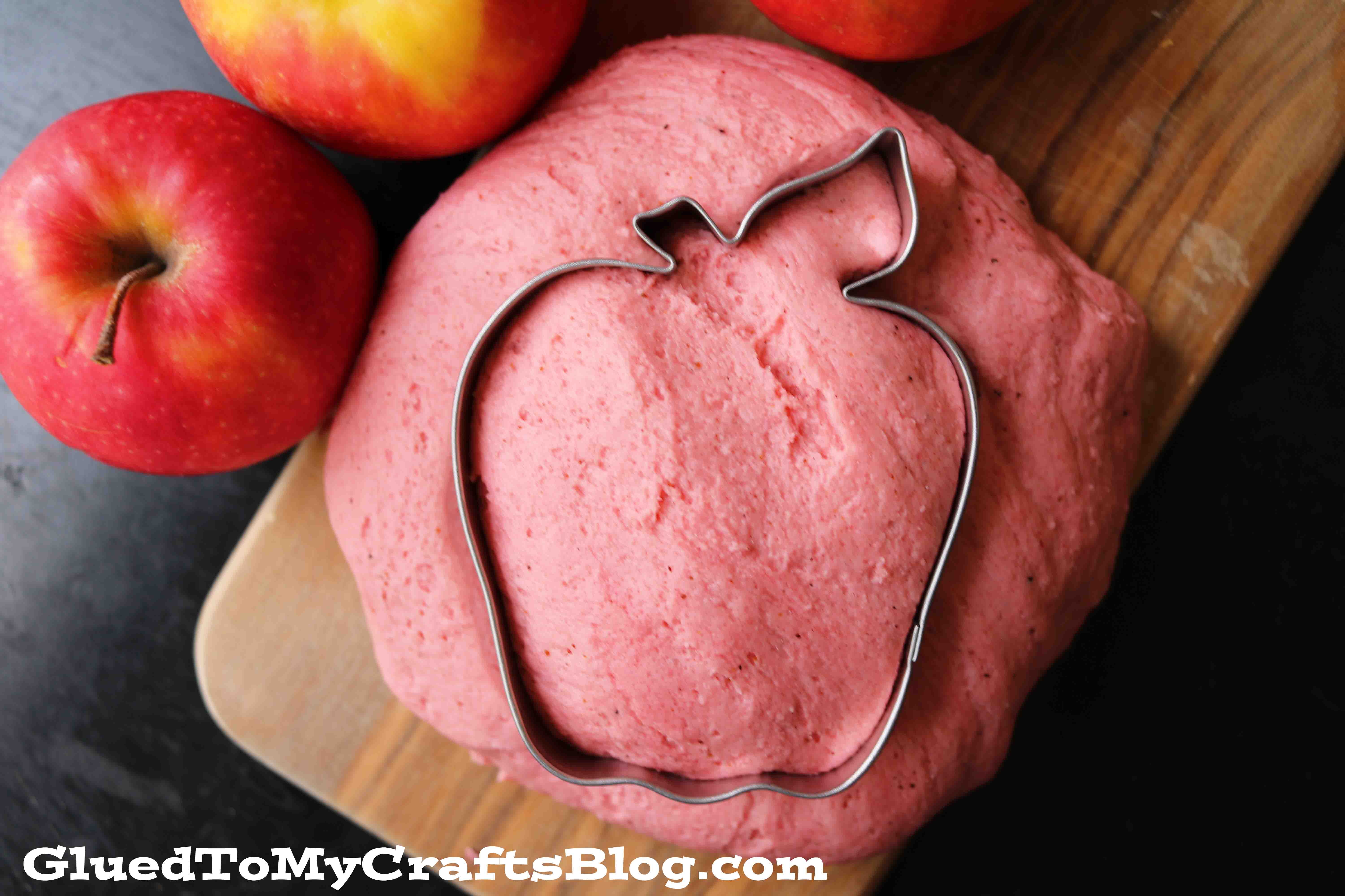 Apple Scented Play Dough Recipe - Perfect For Autumn!