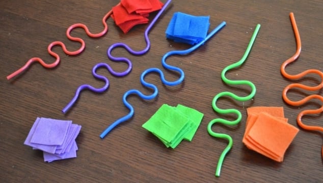 crazy-straw-busy-bag-craft-idea-gluedtomycrafts