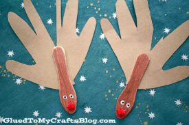 Scoop Stick Reindeer Puppets - Kid Craft