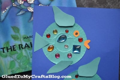 Cupcake Liner Rainbow Fish - Story Time Kid Craft Idea