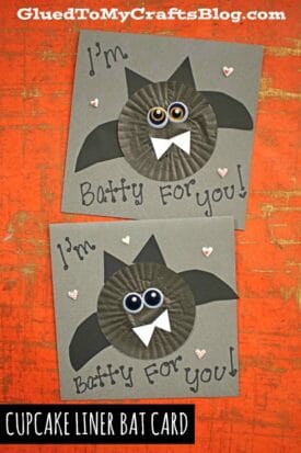 Cupcake Liner Bat Cards For Halloween