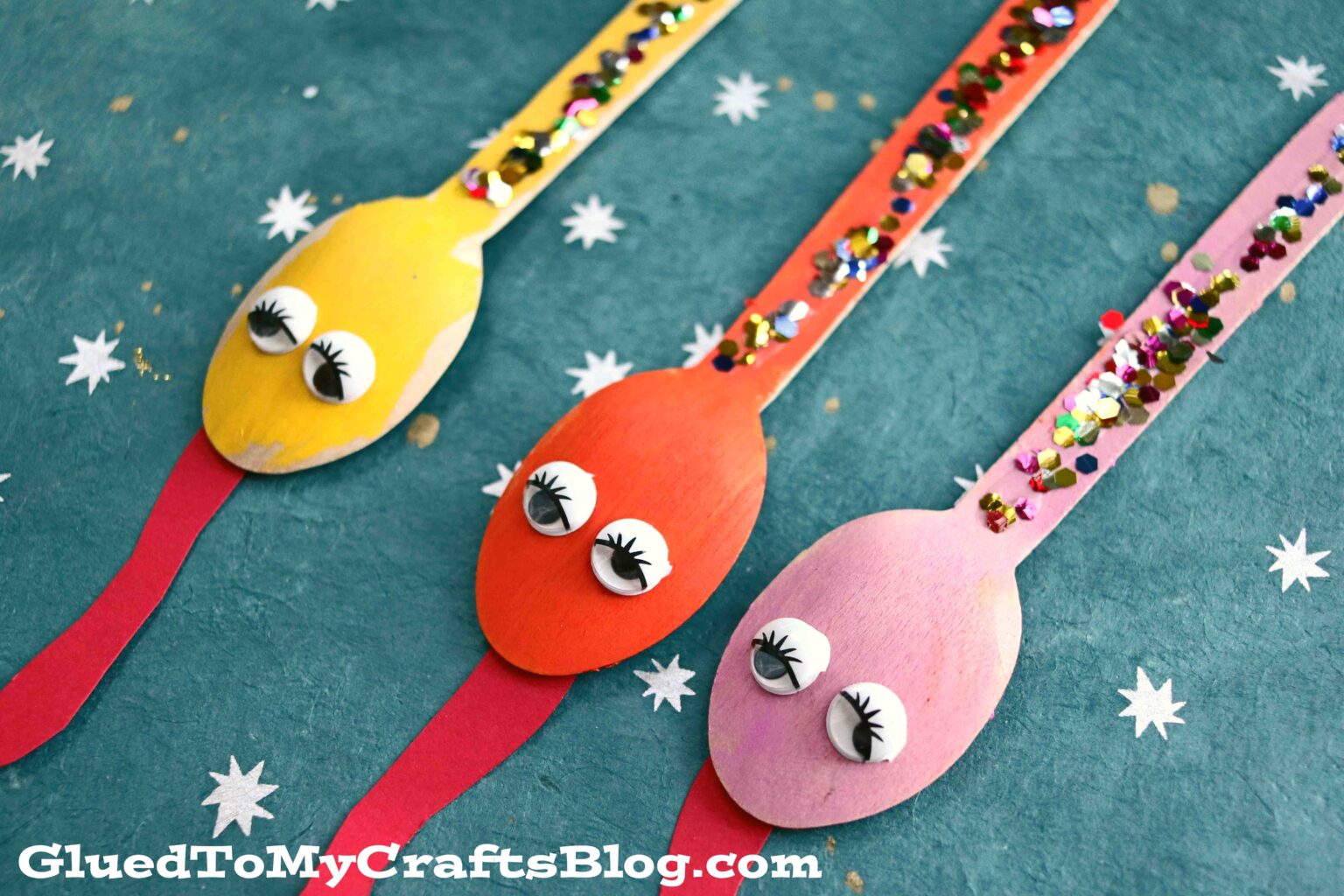 Wooden Spoon Snake Puppets