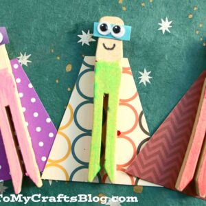 Flat Wood Clothespin Superhero Puppets - Kid Craft
