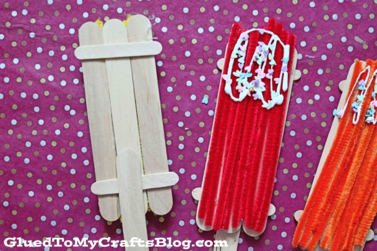 Craft Stick & Pipe Cleaner Popsicles