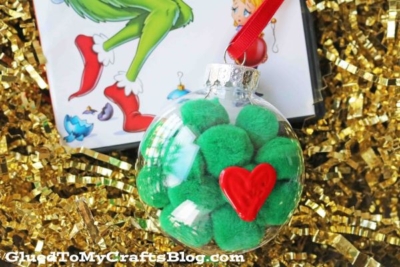 grinch-inspired-pom-pom-ornament-gluedtomycrafts