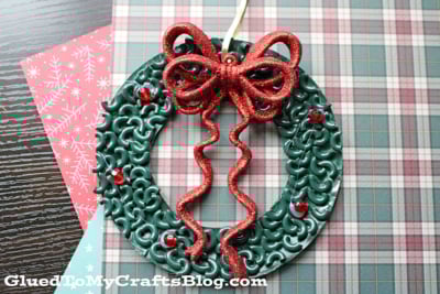 noodle-paper-plate-christmas-wreath-kid-craft-idea-2