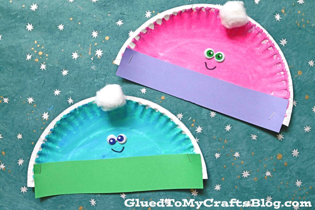 Smiling Paper Plate Winter Hat Friends - Kid Craft