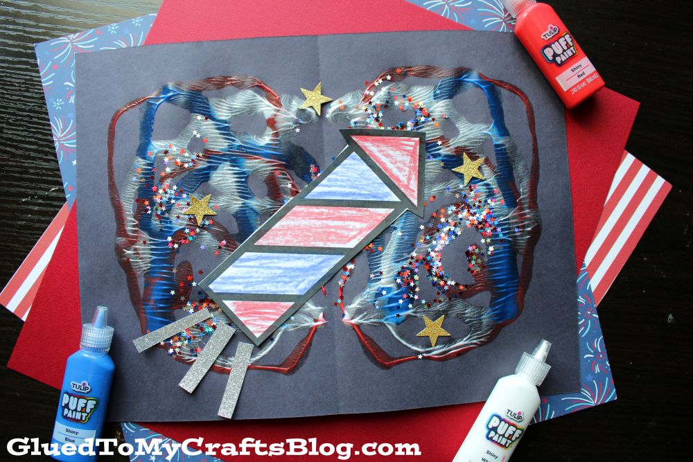 Paint Splat Firework Craft for Kids – Fun 4th of July Idea!