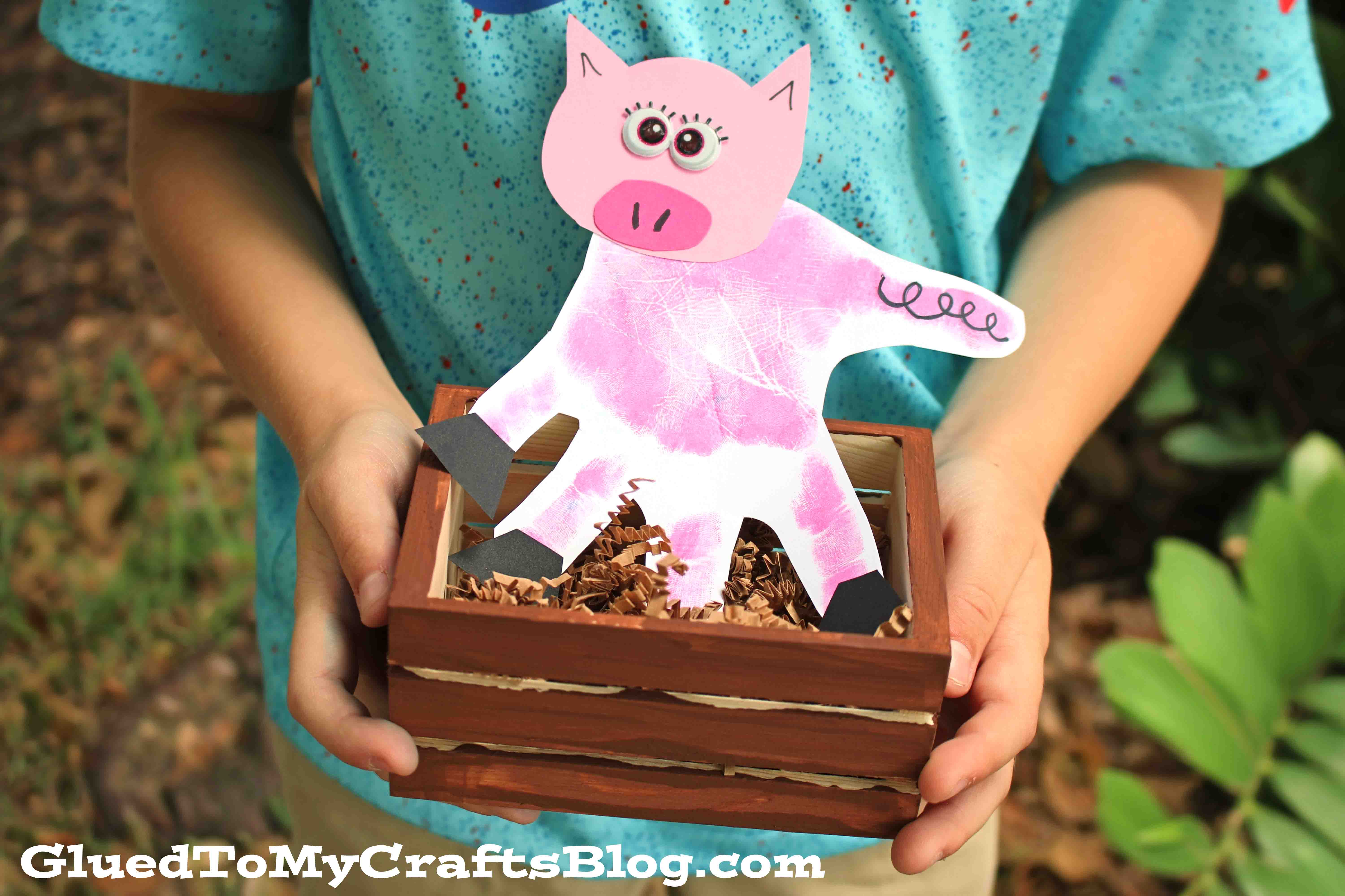 Invitation To Play - Wood Pig Pen Kid Craft