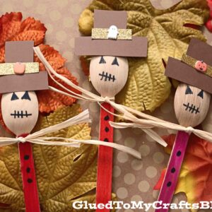 Wooden Spoon Scarecrow - Kid Craft Idea For Fall