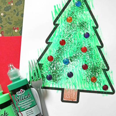 Fork Painted Christmas Tree - Free Printable Included!