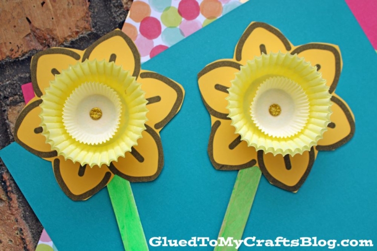 Cupcake Liner Daffodil Flower Craft