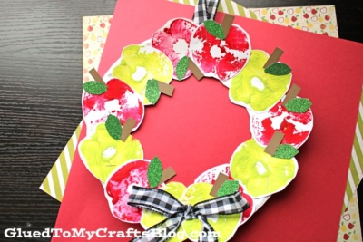Apple Stamped Wreath Craft Idea For Kids
