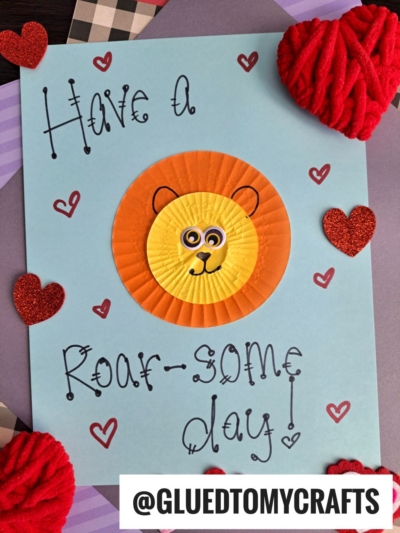 CUPCAKE LINER LION CARD