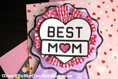 Cupcake Liner Best Mom Badge Craft Idea