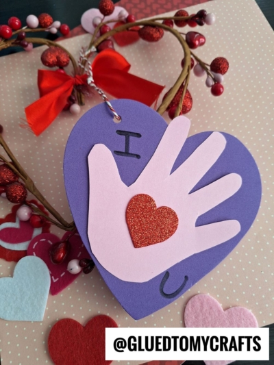 USE A CRAFT FOAM HEART SHAPE FOR THIS HANDPRINT IDEA