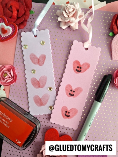 THUMBPRINT HEART BOOKMARKS
