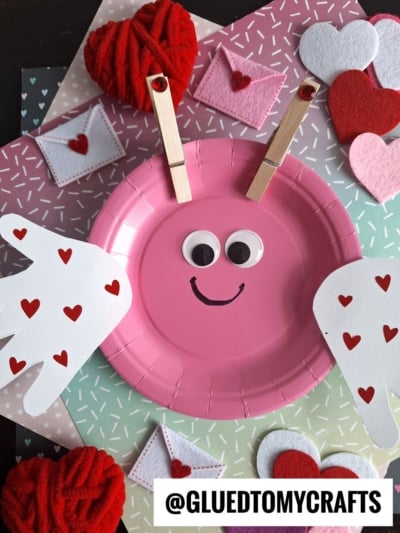PAPER PLATE LOVE BUG - USE CLOTHESPINS FOR THE ANTENNAS
