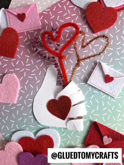 BEND PIPE CLEANERS INTO HEART "FLOWER" SHAPES FOR THIS IDEA