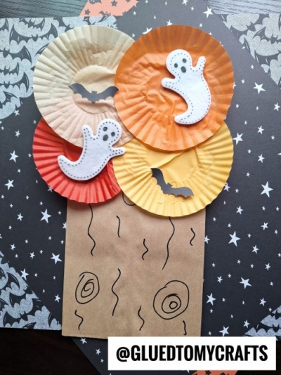PAPER BAG AND CUPCAKE LINER HALLOWEEN TREE CRAFT IDEA