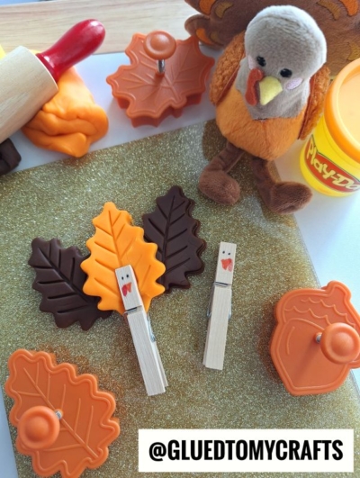 PLAYDOUGH TURKEY PLAY - USE LEAF COOKIE CUTTERS AND CLOTHESPINS