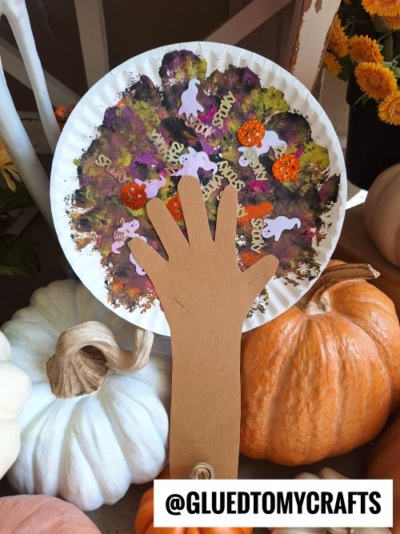 POM POM STAMPED HALLOWEEN TREE CRAFT IDEA