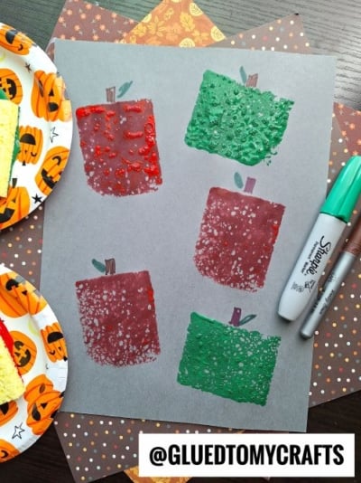 SPONGE PAINTED APPLES FOR FALL