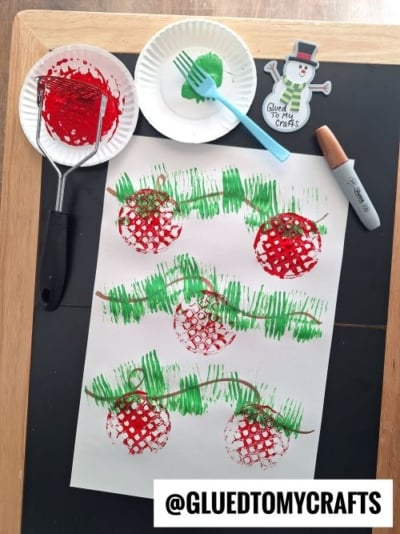 Fork Painted & Potato Masher Stamped Christmas Garland Craft Idea