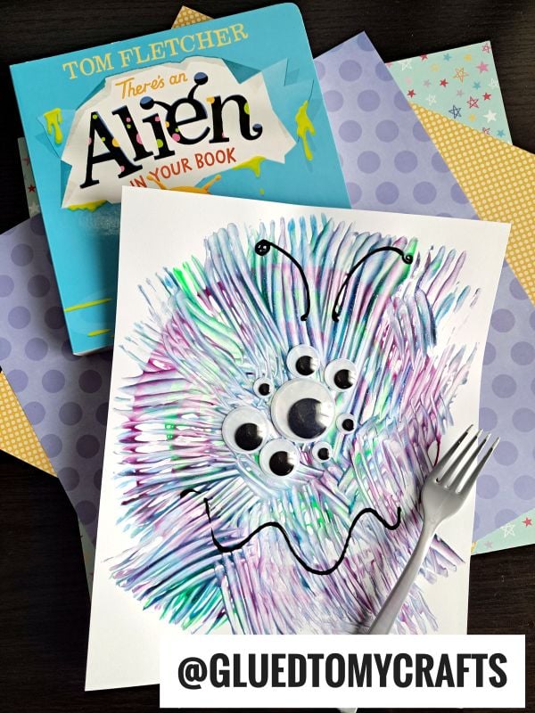 Fork Painted Alien Craft Idea For Kids